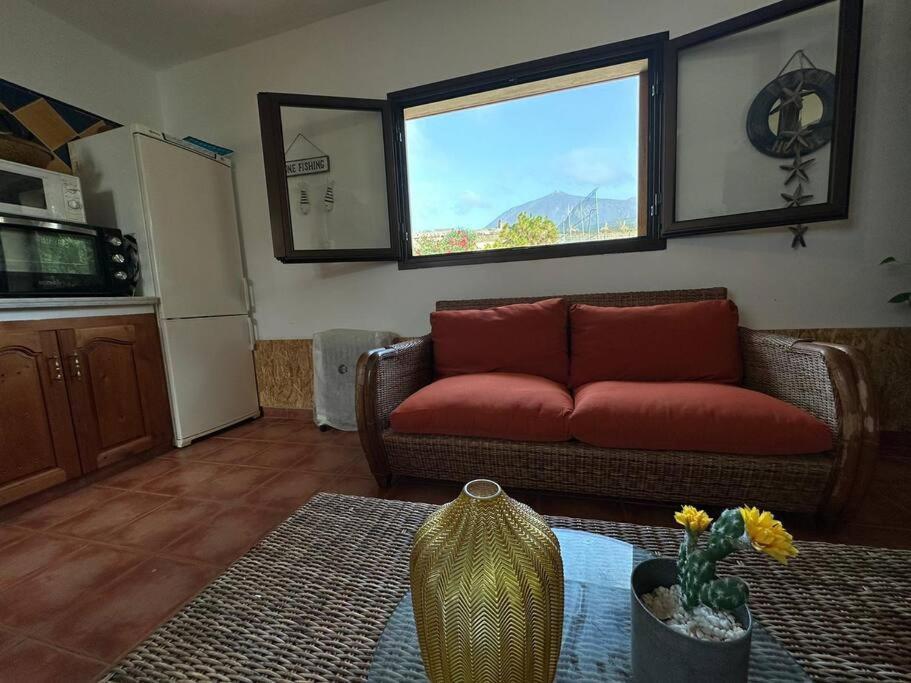 فيلا Peaceful Oasis With Magical Sea Views And A Pool سانتا كروز دي تينيريف المظهر الخارجي الصورة