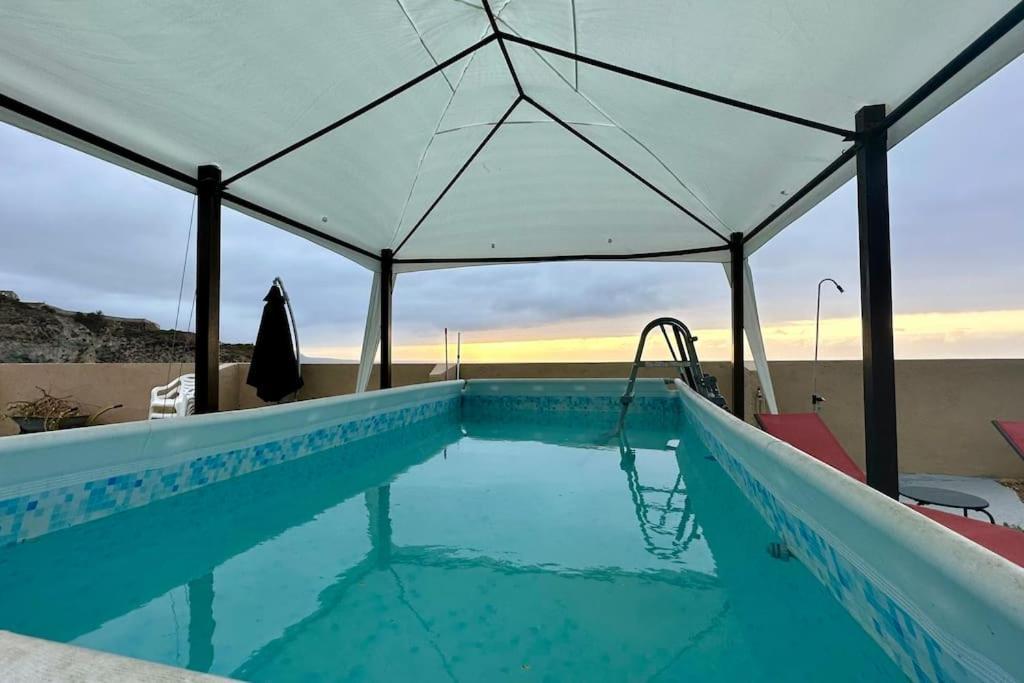 فيلا Peaceful Oasis With Magical Sea Views And A Pool سانتا كروز دي تينيريف المظهر الخارجي الصورة