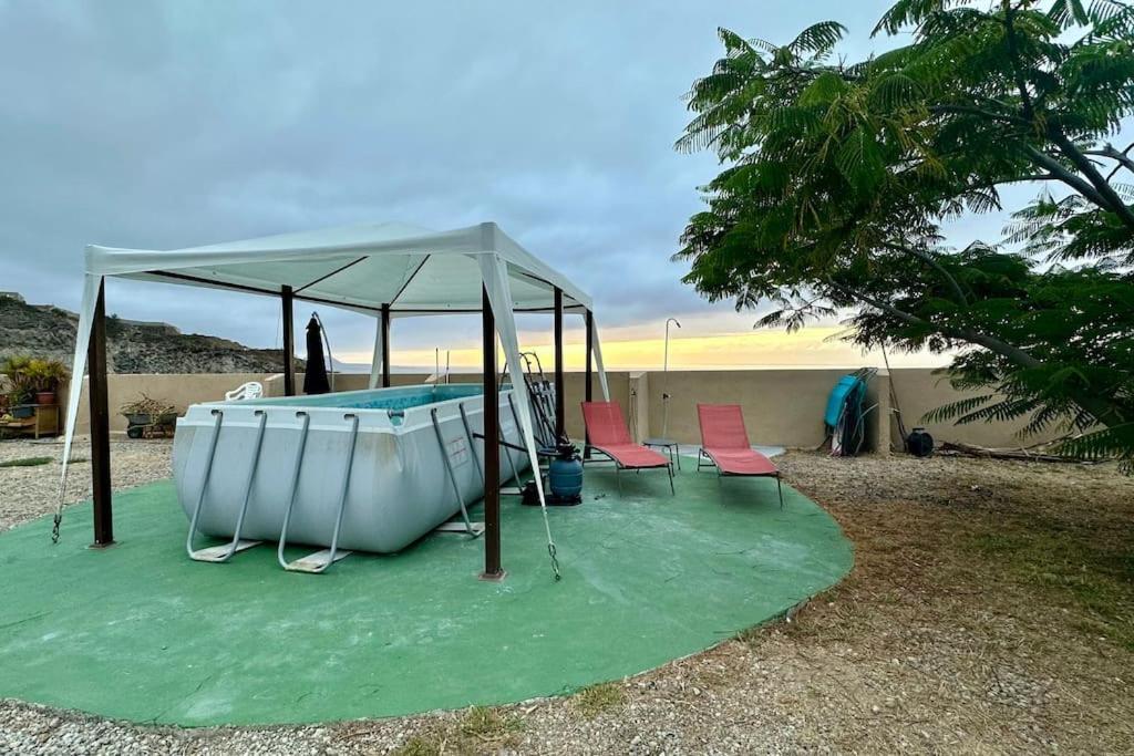 فيلا Peaceful Oasis With Magical Sea Views And A Pool سانتا كروز دي تينيريف المظهر الخارجي الصورة
