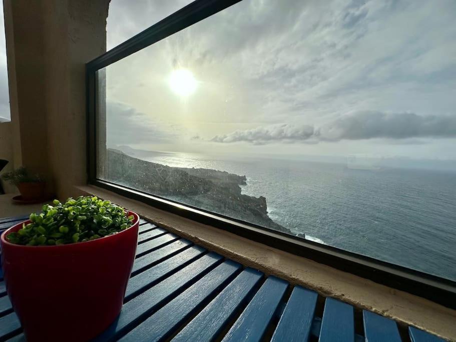 فيلا Peaceful Oasis With Magical Sea Views And A Pool سانتا كروز دي تينيريف المظهر الخارجي الصورة