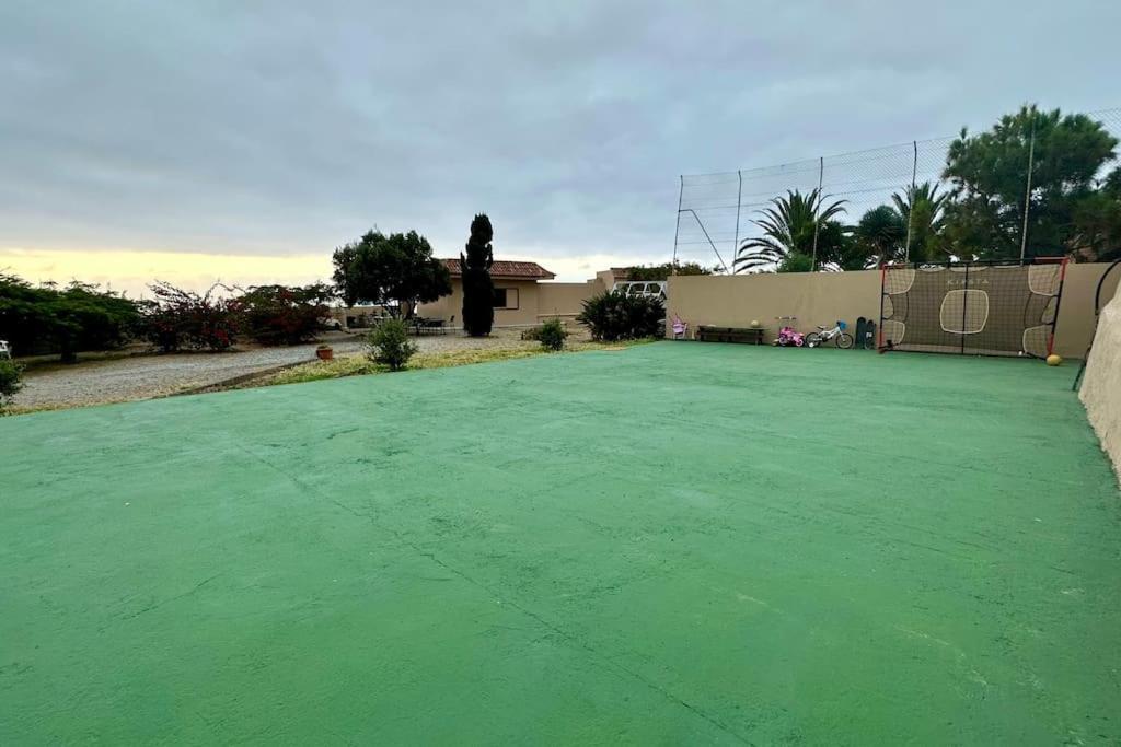 فيلا Peaceful Oasis With Magical Sea Views And A Pool سانتا كروز دي تينيريف المظهر الخارجي الصورة